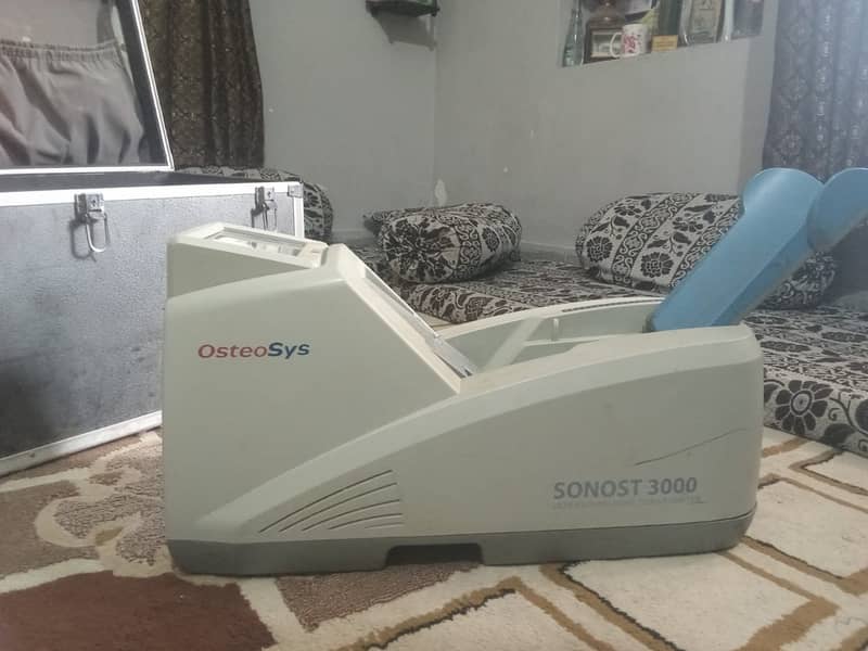 ultraound bone densitometer (sonost 3000) 1