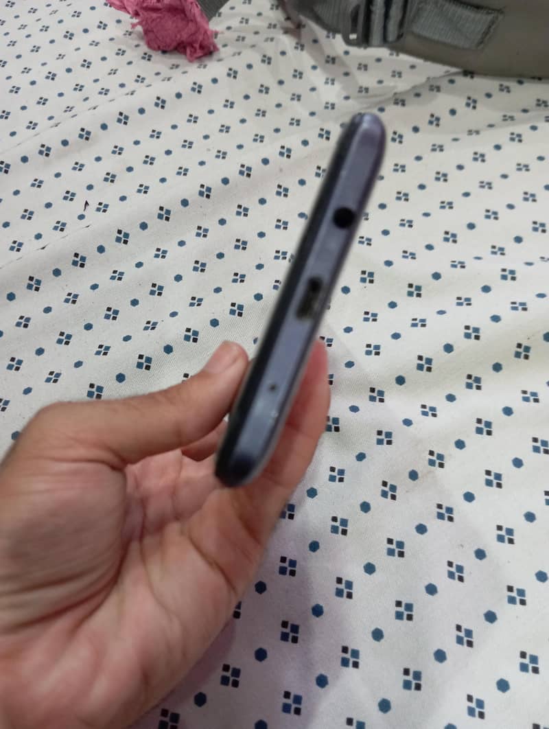 Tecno Spark 6 3