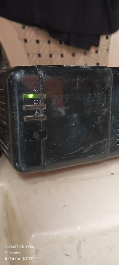 brand Ecostar  UPS 720watt bhht acha chal raha hai .