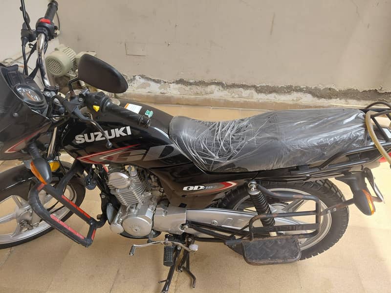 Suzuki GD 110S 1