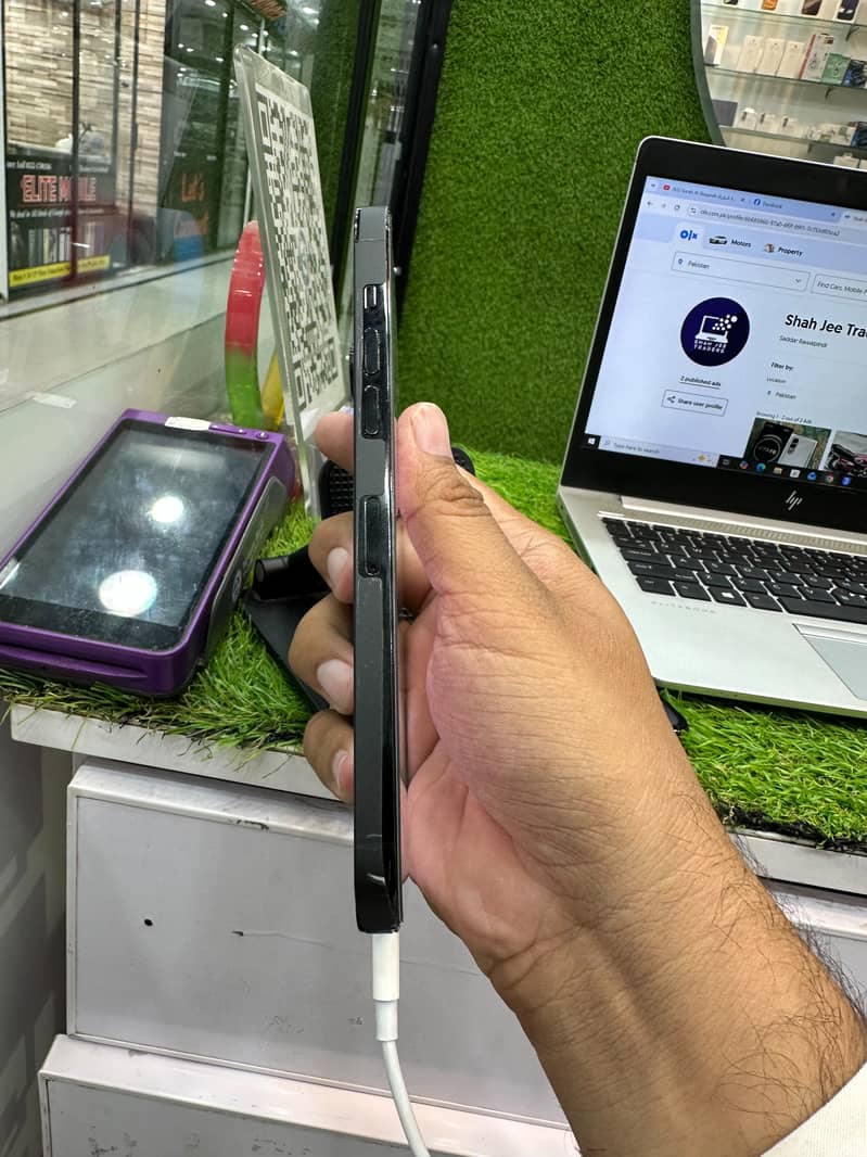 Apple iPhone 14 Pro Max 2