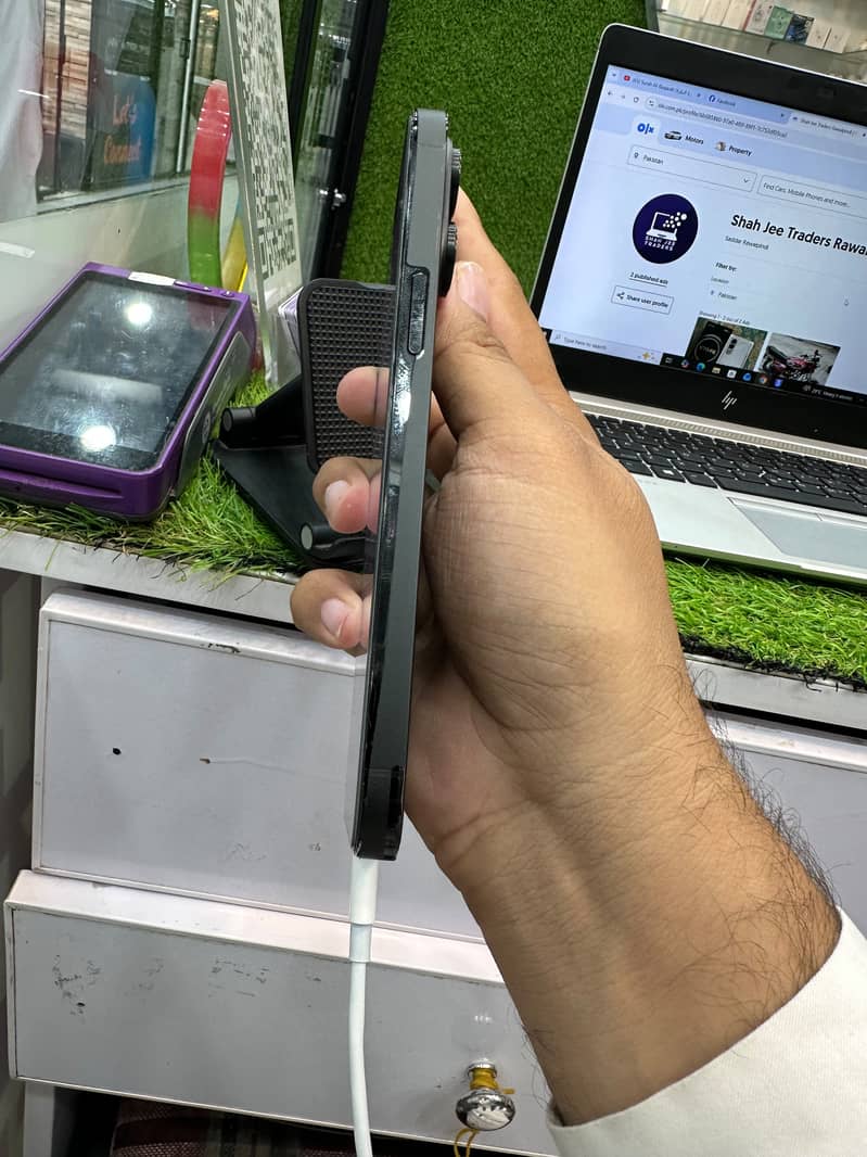 Apple iPhone 14 Pro Max 3