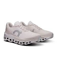 on cloud shoes UK 7 num availble on v cheap price