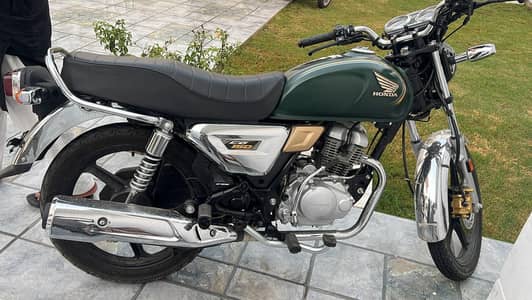 CB 150F Bullet