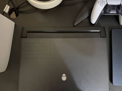 Alienware m15r4 | RTX 3070 8GB | Core i7 | 300 HZ Gaming Beast