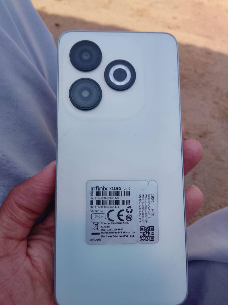 Infinix Smart 8 1