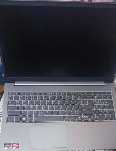 LENOVO RYZEN 7 qy core 16gb 512gb