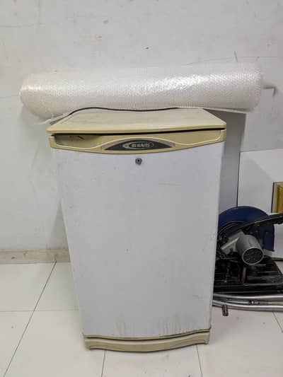 Waves fridge