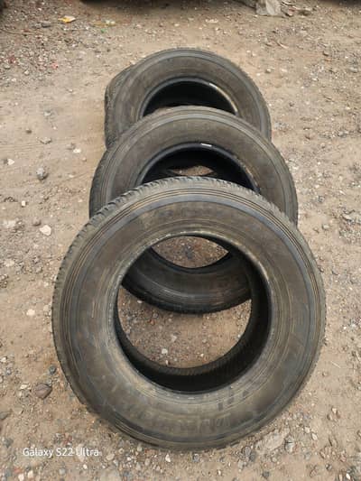 Tyres 265/65/17 slightly used