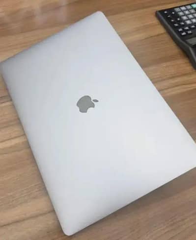 MacBook pro 2019 16 inch