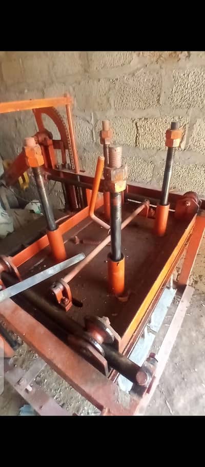 Urgent Sale – Block Banane Ki Machine Complete Set
