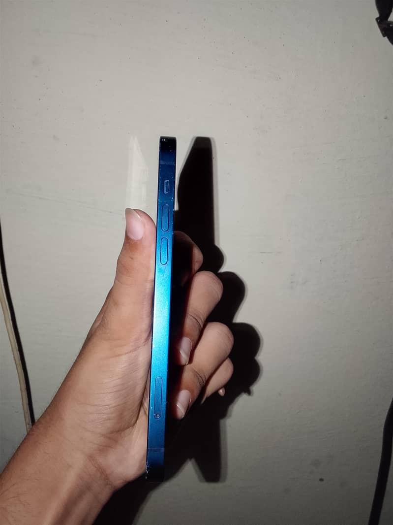 Apple iPhone 12 5