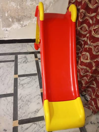 Kids Plastic Slide | Good Condition