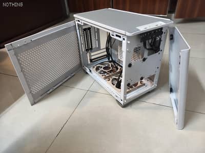 Cooler Master NR200 SFF Mini-ITX Case (White) with Premium Noctua Fans