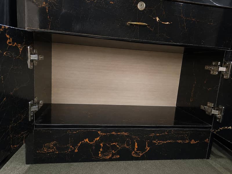 dressing table 2