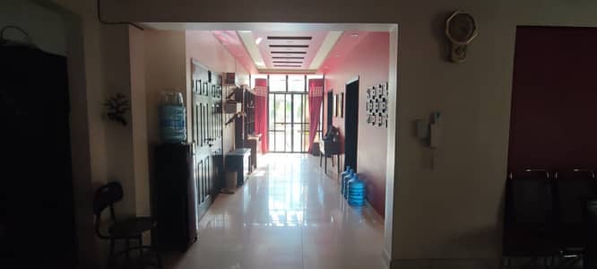 4 bed dd brand new 1sr floor portion for rent 400 GHz west open 24 hours water and electricity separate gate and meters tiled flooring America kitchen tiled washrooms