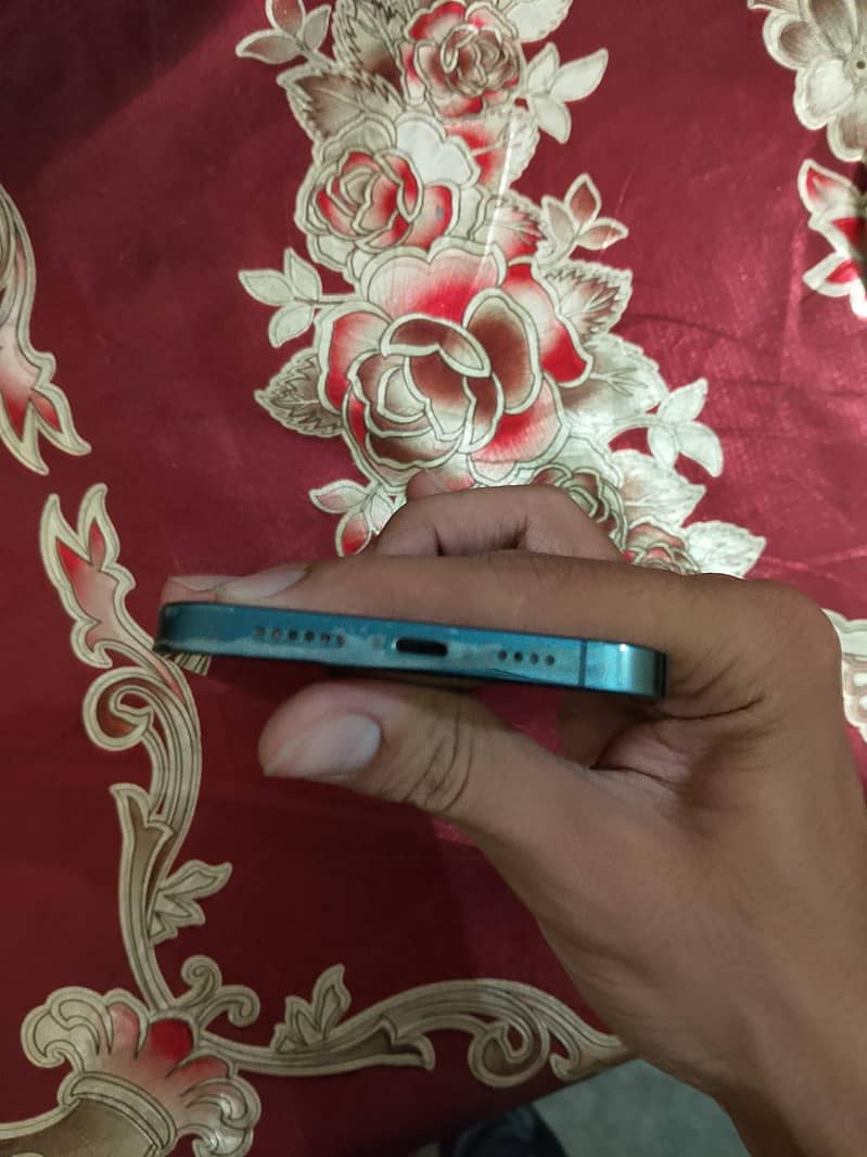 Apple iPhone 12 Pro Max 3