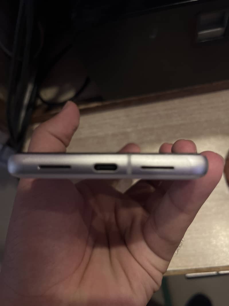 Google Pixel 7 5