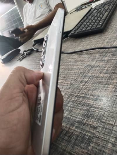 Infinix Hot 60i