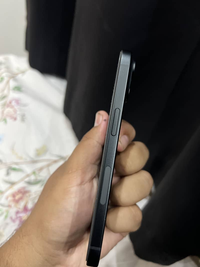 Apple iPhone 15 2