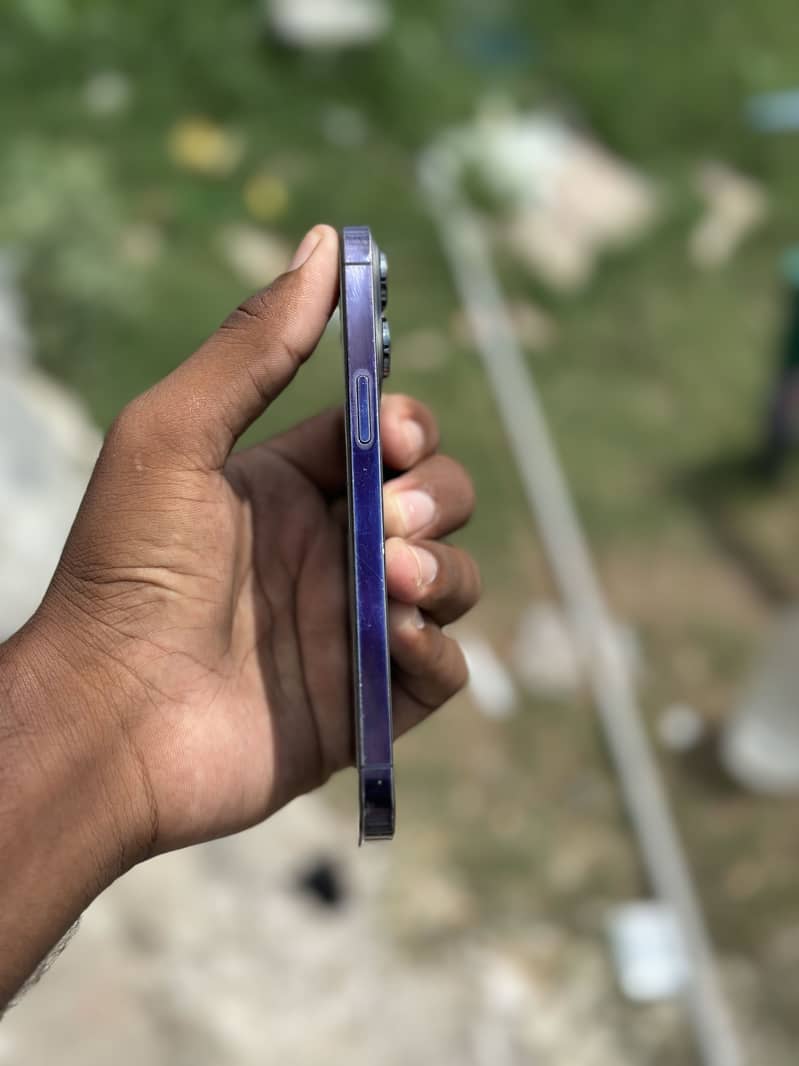 Apple iPhone 14 Pro Max 2
