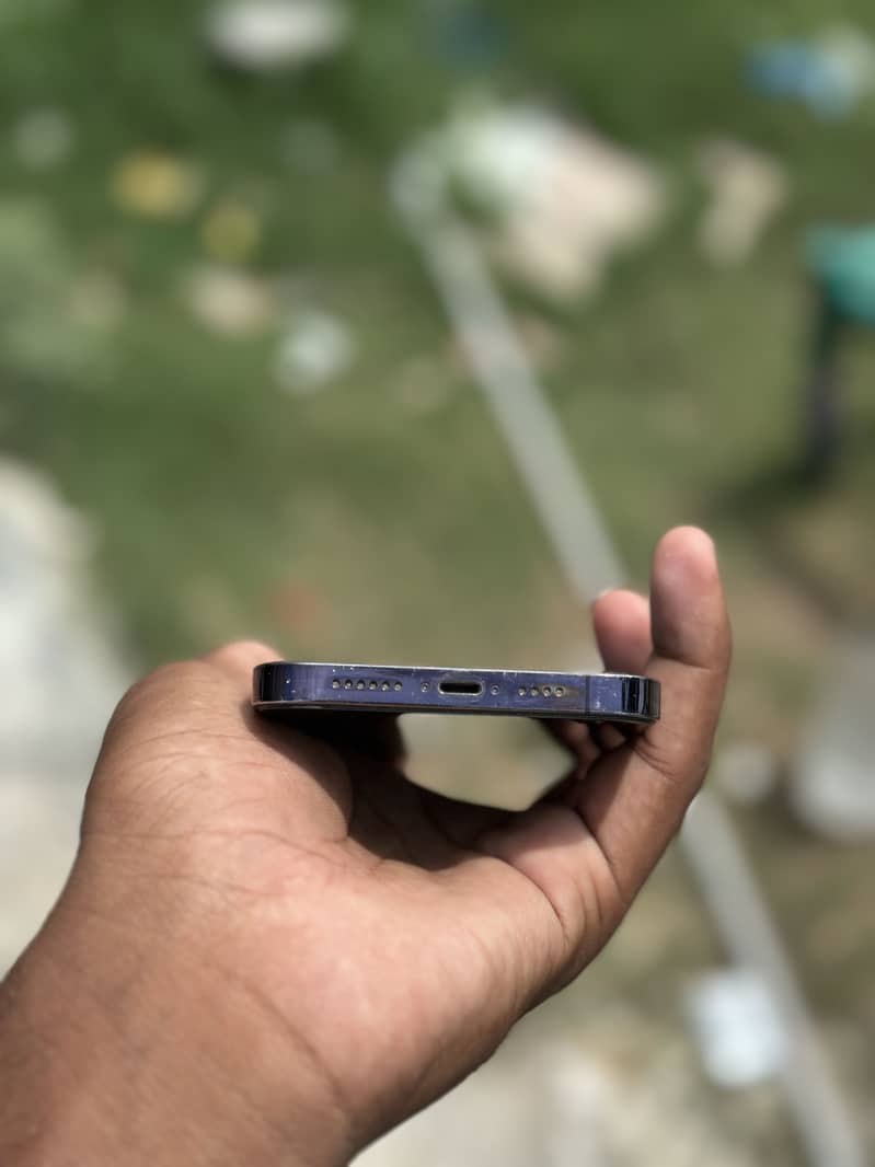 Apple iPhone 14 Pro Max 8