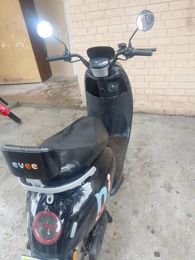evee nisa Electric Scooty for sale