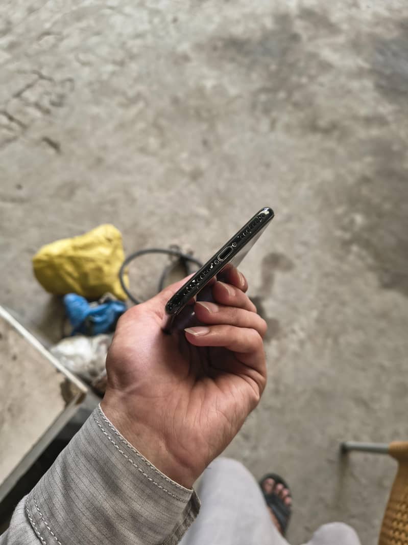 Apple iPhone 7 Plus 4