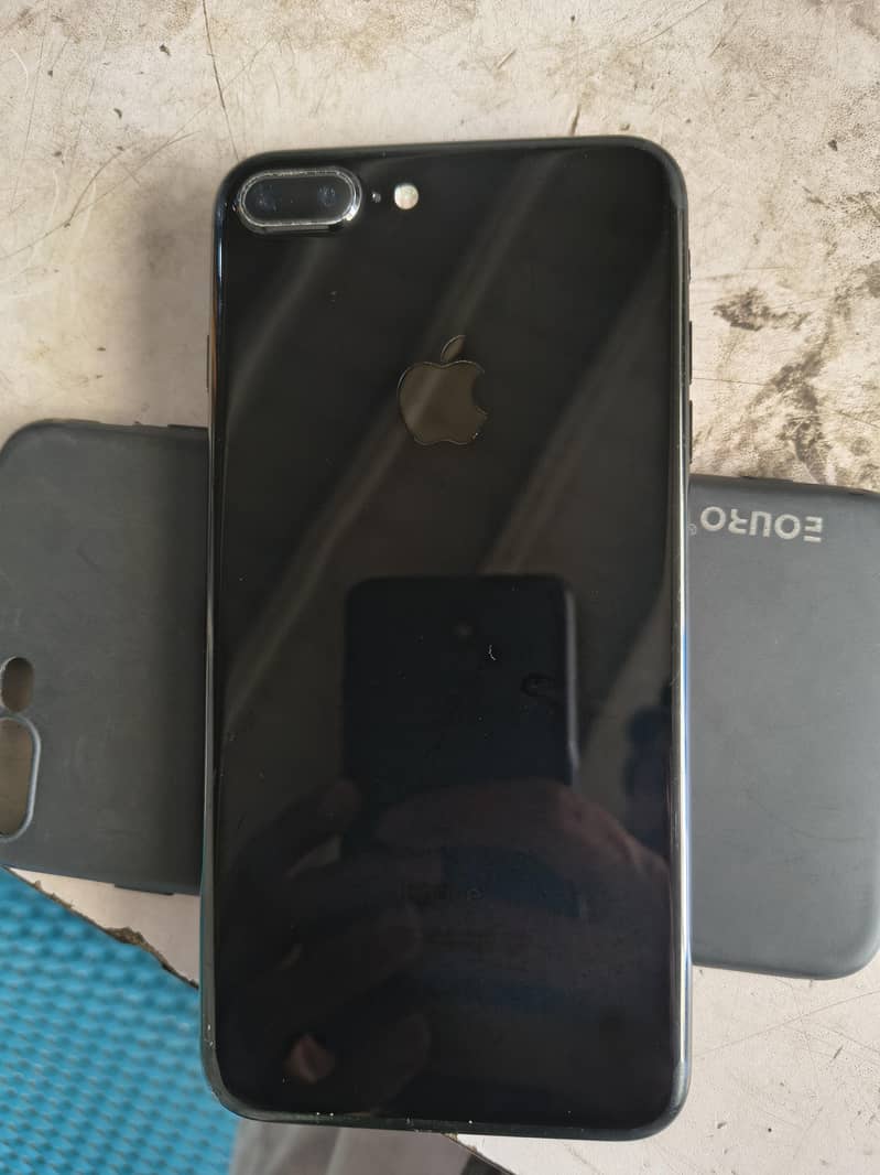 Apple iPhone 7 Plus 5