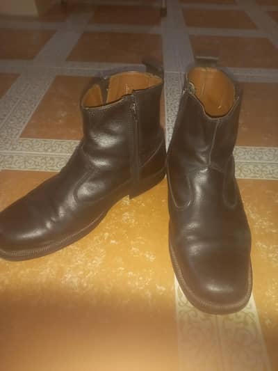 Pure Leather Chelsea Boots Size 10