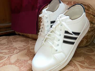 Casual Sneakers For Sale