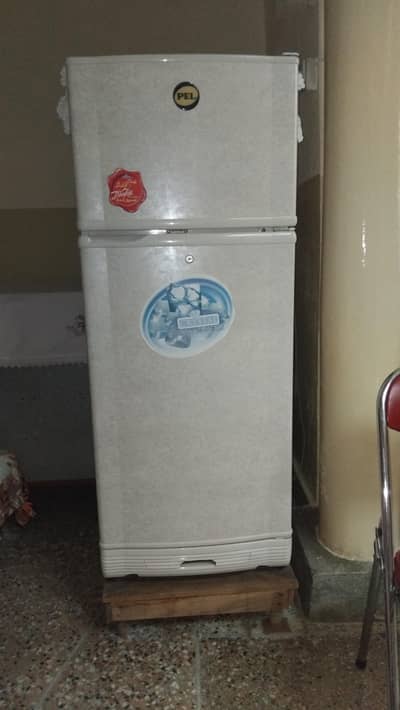 good condition. small refrigerator 03134607067