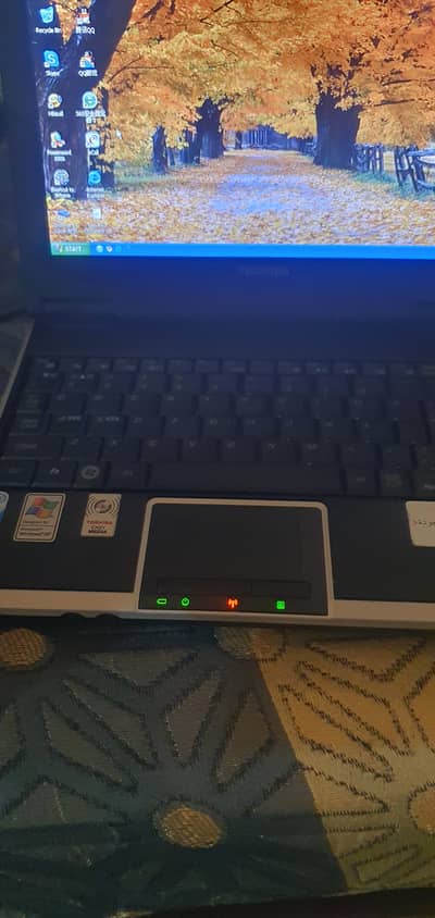 Toshiba mini laptop for sale in new condition