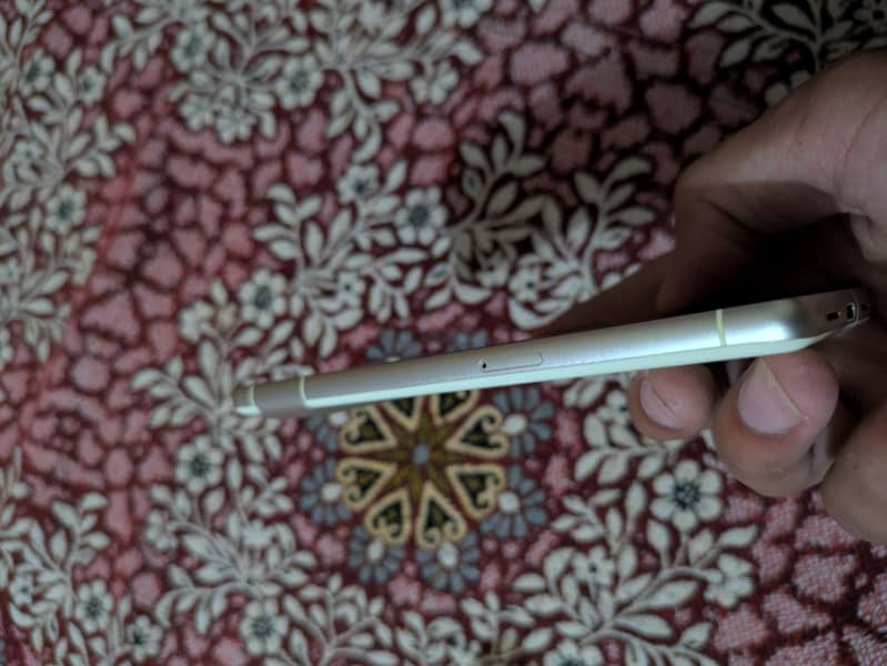 Google Pixel 7 4