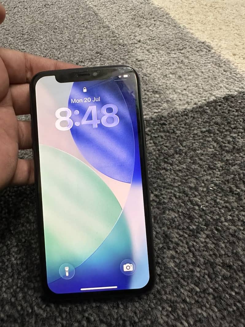 Apple iPhone 11 Pro 0