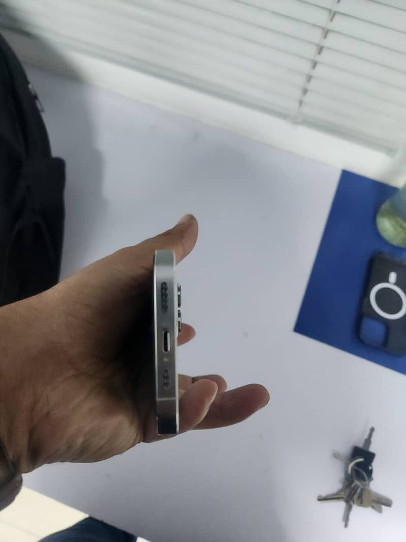 Apple iPhone 14 Pro 3