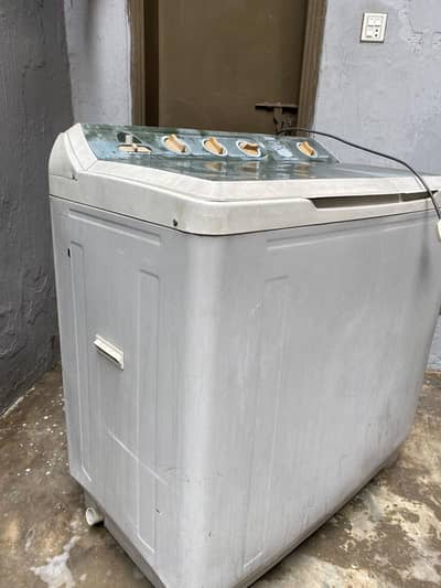 Working Washing Machine – Good Condition