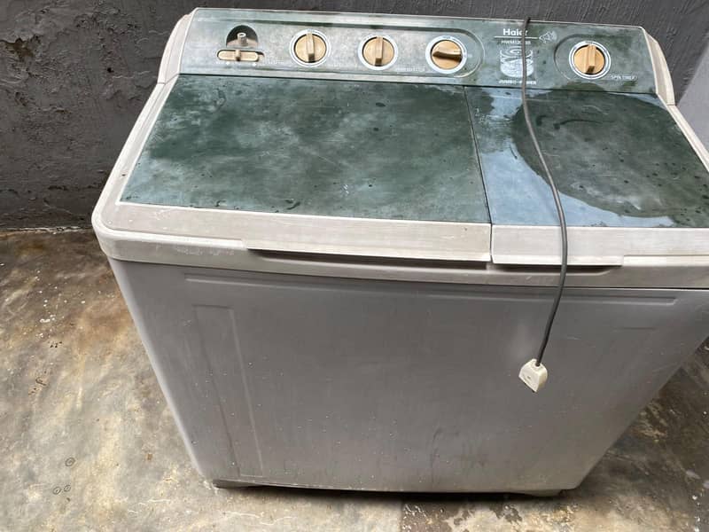 Working Washing Machine – Good Condition 1