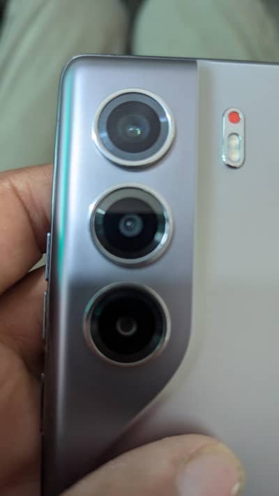 Tecno CAMON 40 Pro 8+5/256 GB (urgent sale)