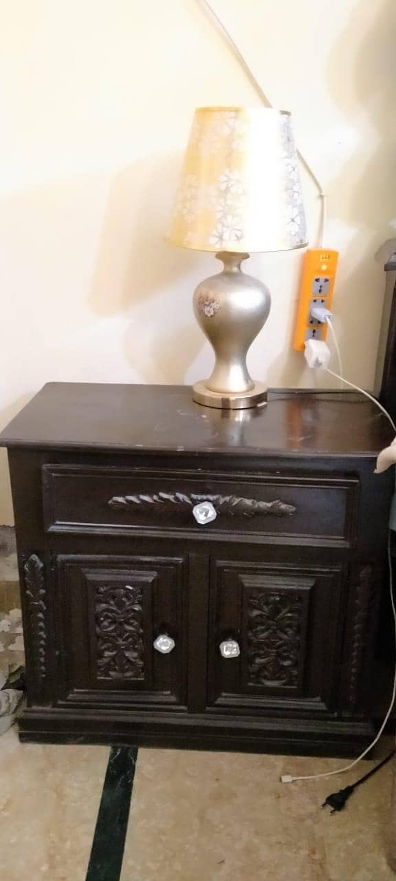 Chinioti Bed and Dressing Table 12