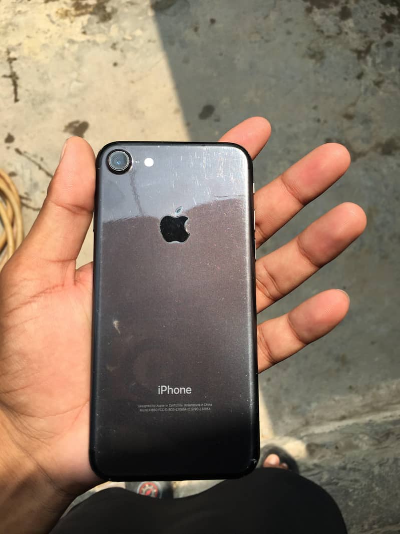 Apple iPhone 7 4