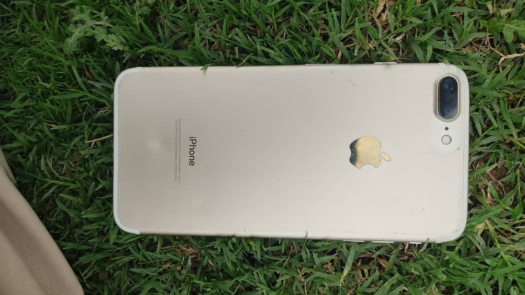 iPhone 7 Plus 0