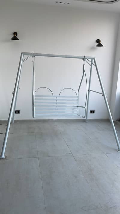 2 seater metal swing condition 10/10 used only few months
