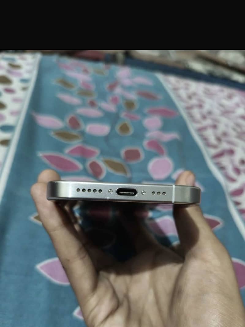 iPhone 15 pro 1