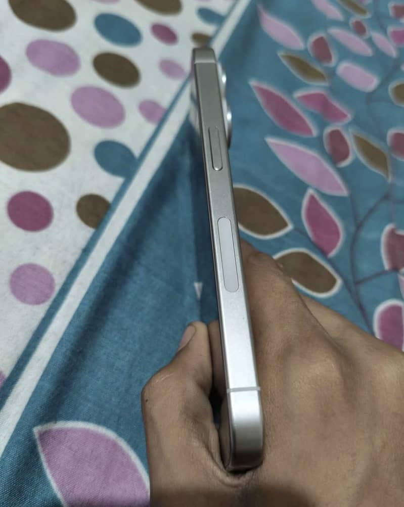 iPhone 15 pro 2