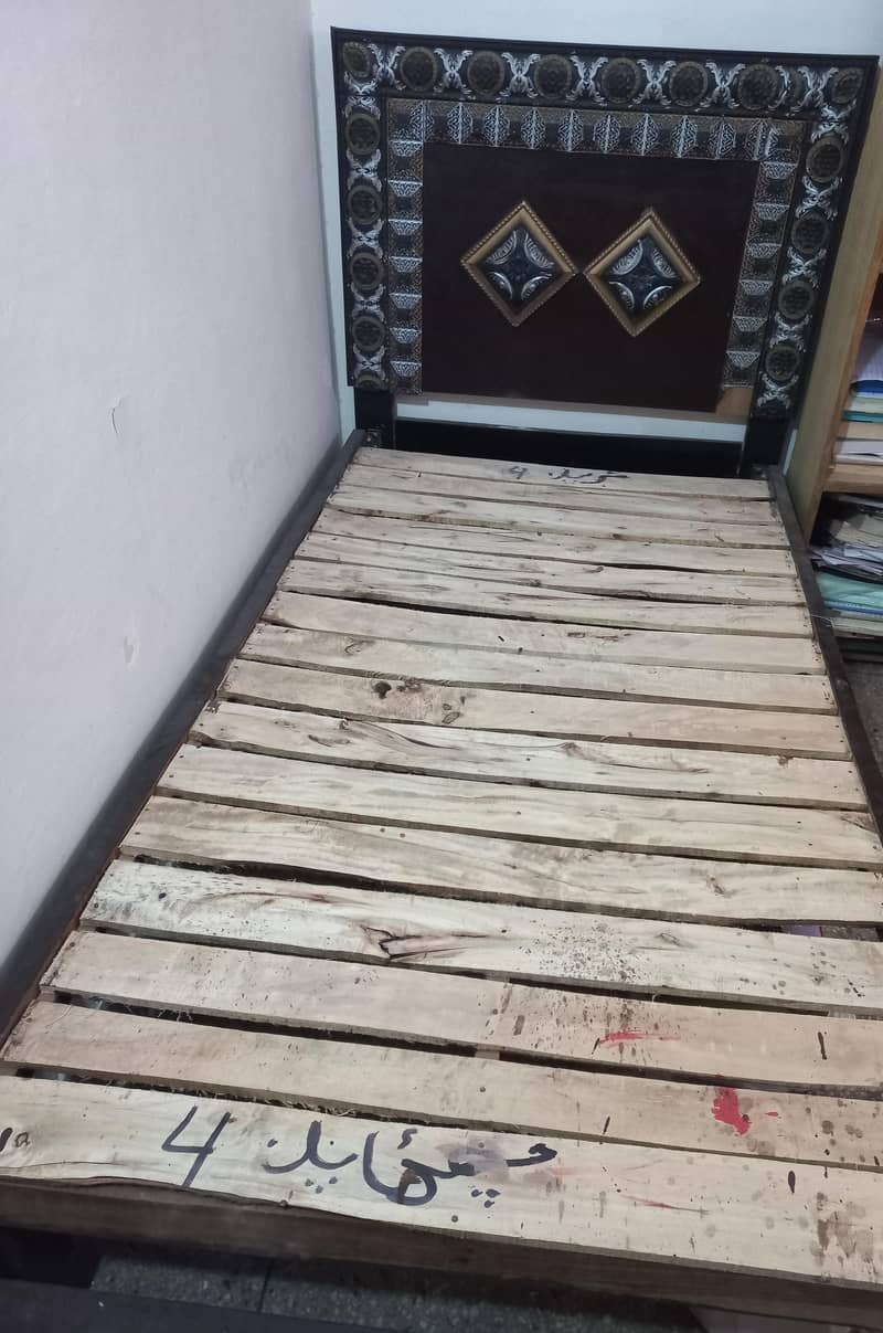 NEW LARGE SIZE SINGLE BED WITHOUT MATTRESS 0