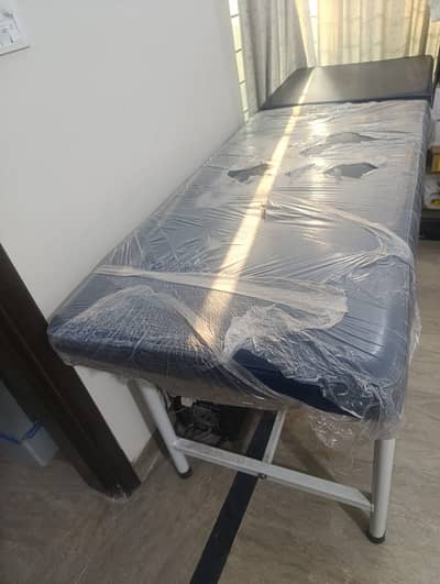 Medical Couch / Physiotherapy Table - Examination Bed - Used - Lahore