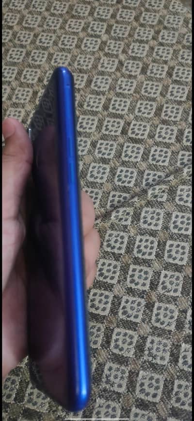 Realme 3 Pro 6/128, 10/10 with BOX