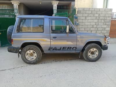 Mitsubishi Pajero 1987