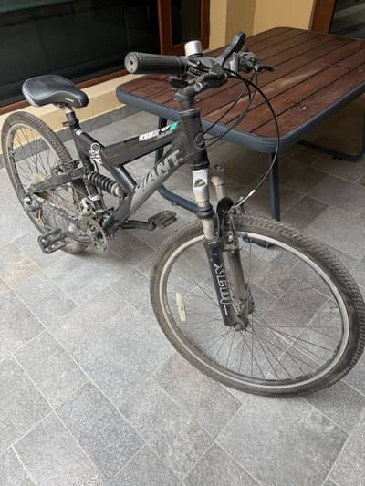 Original Giant Hybrid Bike excellent condition